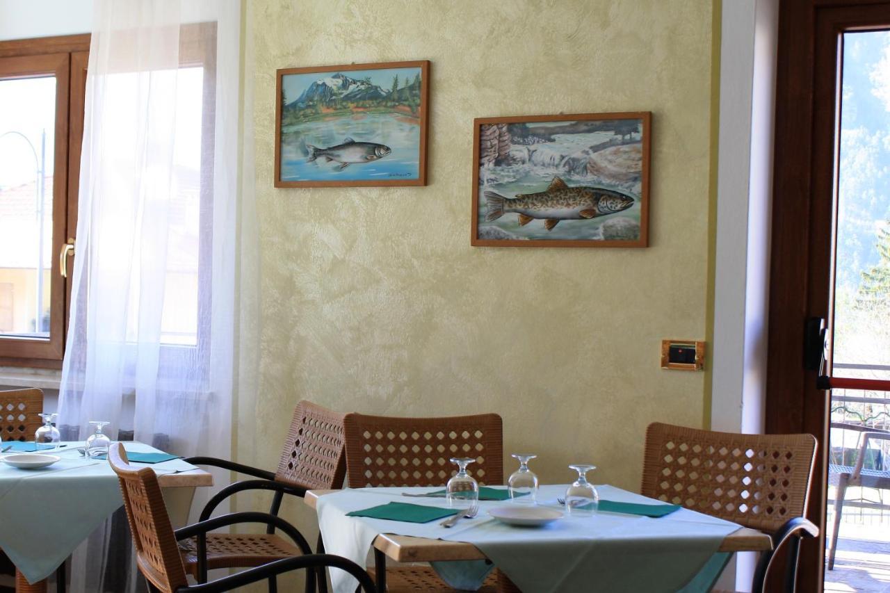 Locanda Ridevert Hotel Tione di Trento Exterior photo